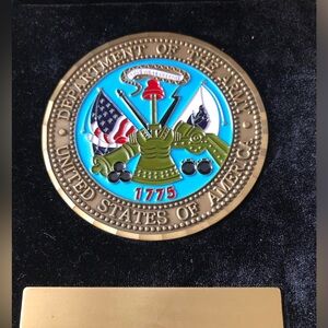 1775 metal department of the army usa invincible in war 21st century